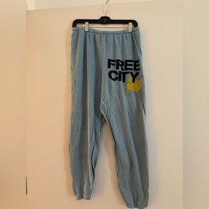 Freecity cotton logo sweatpants